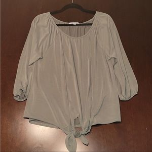 EUC Green Envelope LA 3/4 sleeve front tie shirt